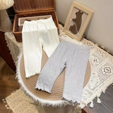 Girls wear casual su...